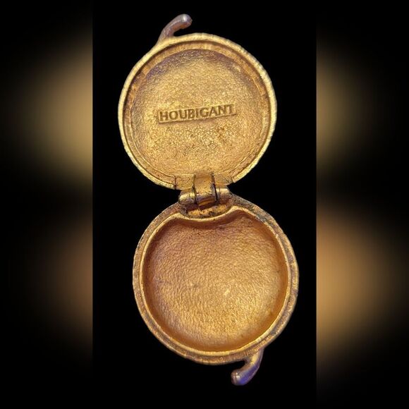 60's Vintage Houbigant Solid Perfume Compact with Chantilly Red Cabochon - Picture 3 of 12